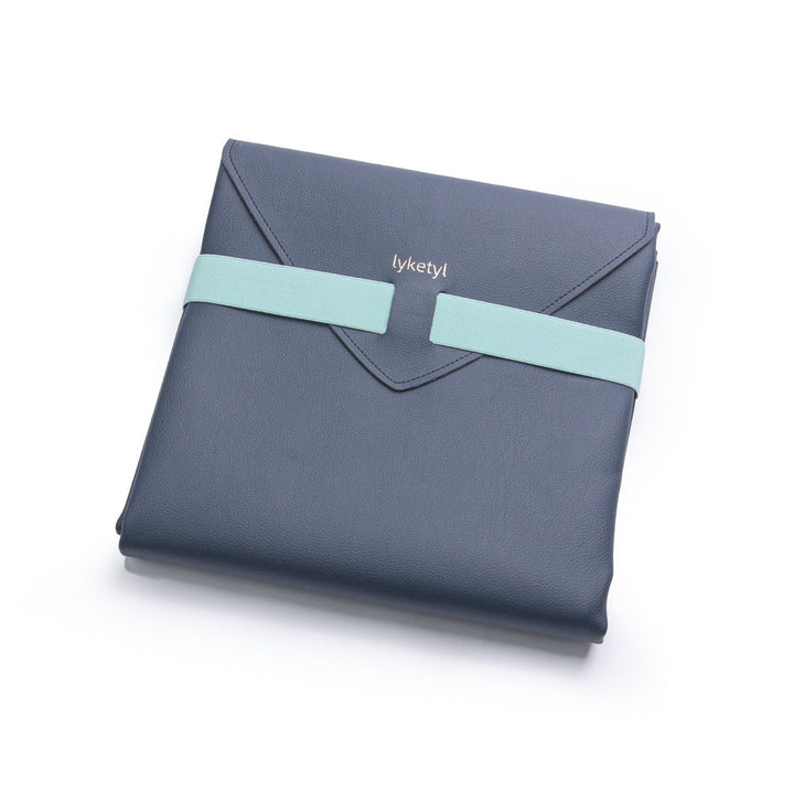 Le Medium, Navy